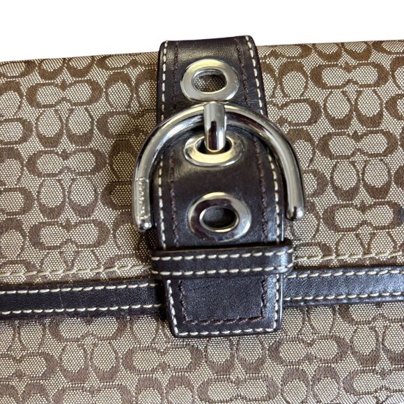 Coach Signature Canvas Leather Wallet Buckle Snap Closure Brown Zip Card Slots - Picture 2 of 6
